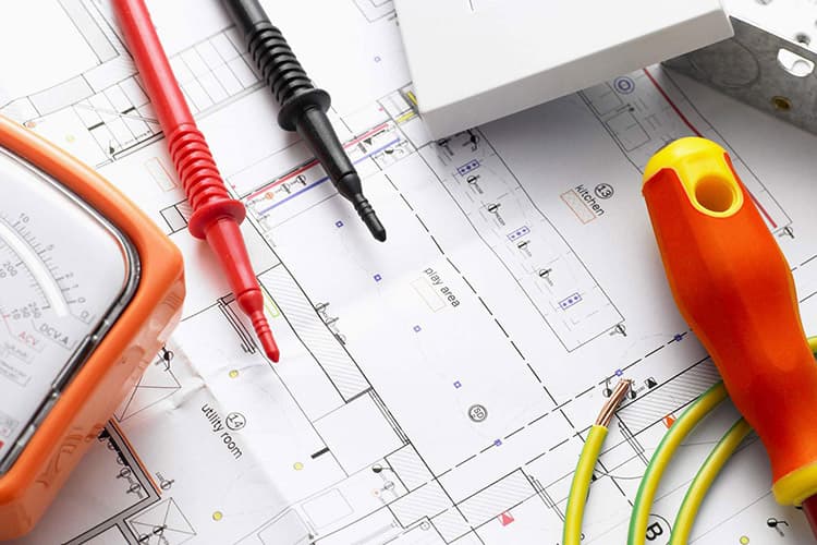 Έλεγχος και μετρήσεις πριν από κάθε ηλεκτρολογική εργασία